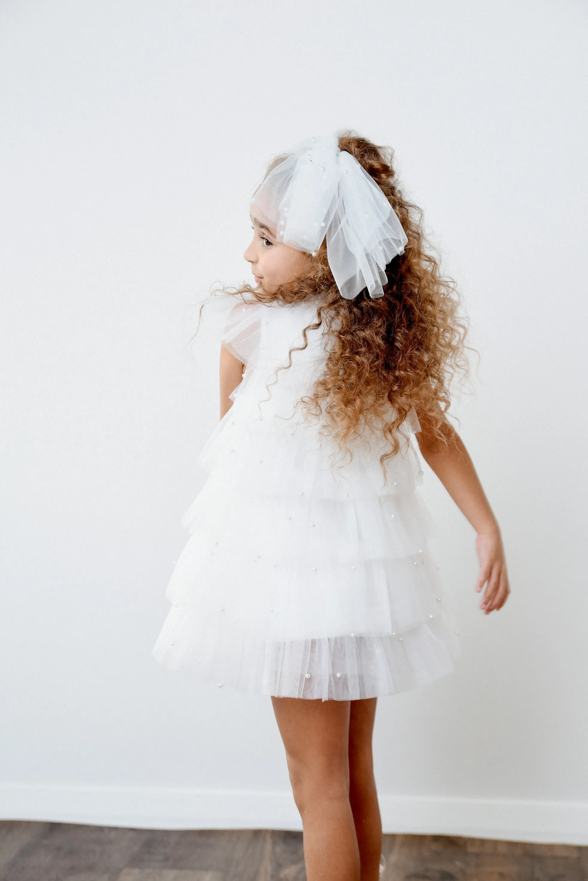 DOLLY® PEARL TULLE TIERED HAIR BOW  4 colors  ⚪