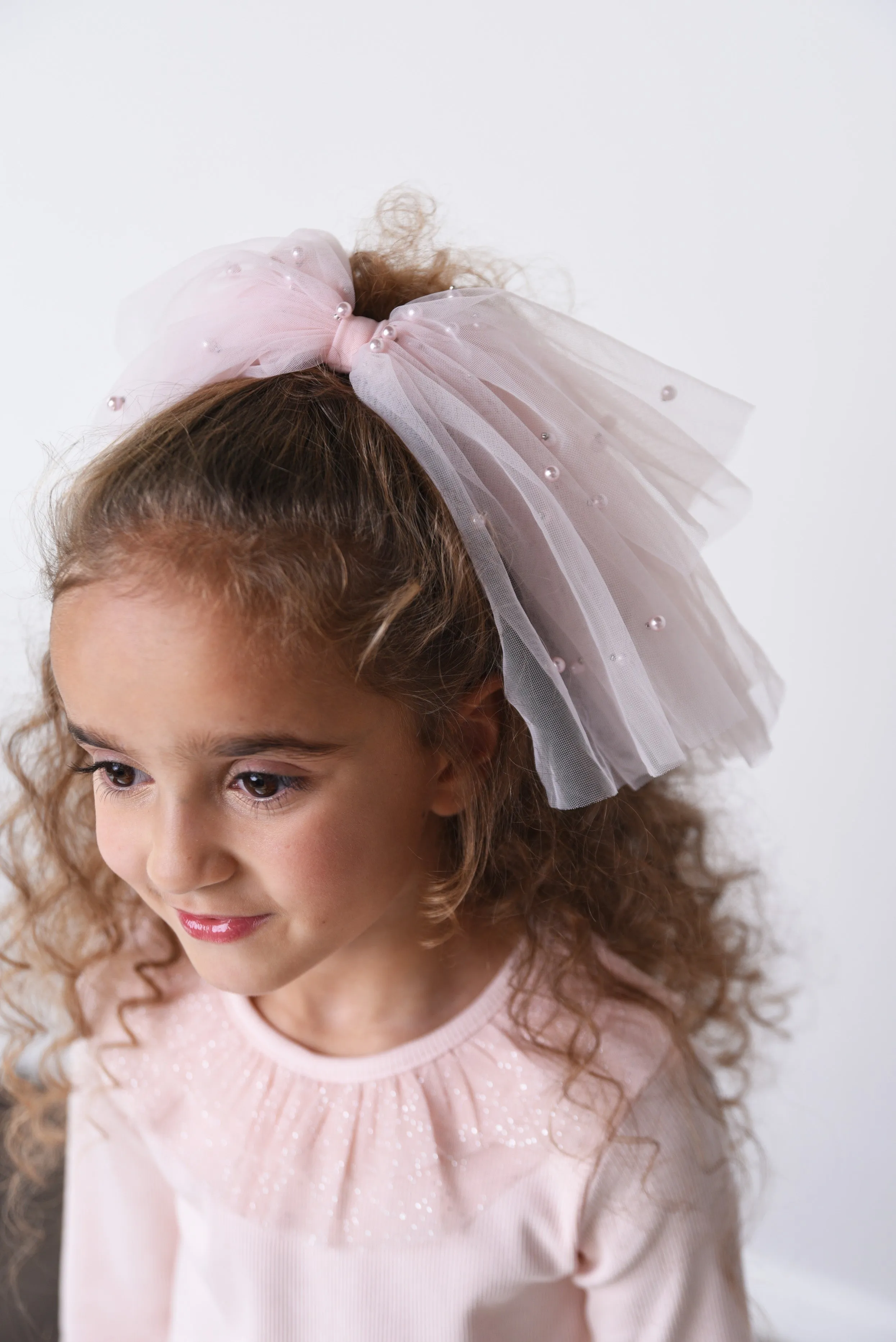 DOLLY® PEARL TULLE TIERED HAIR BOW  4 colors  ⚪