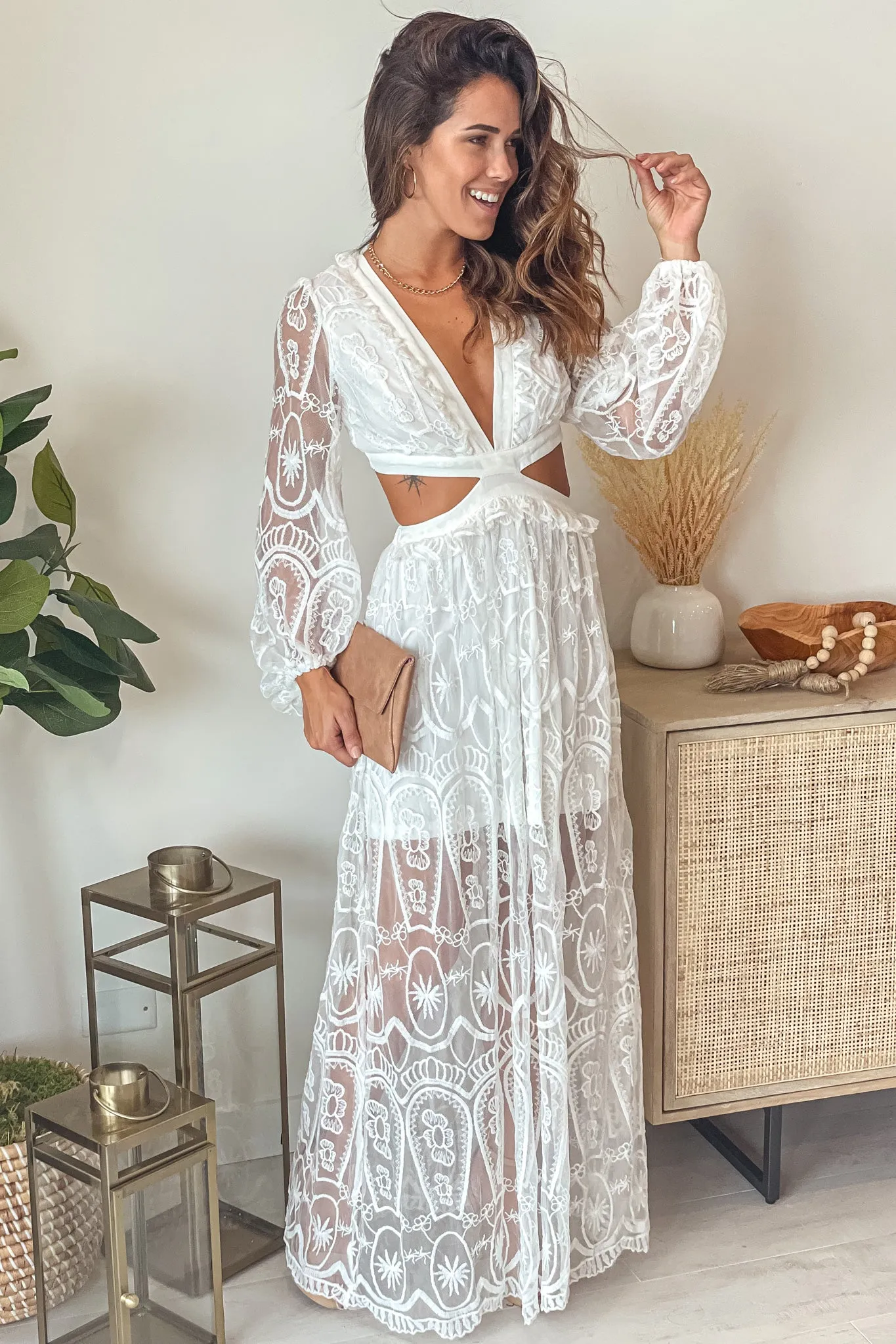 Off White Lace Maxi Dress With Cut Out And Long Sleeves