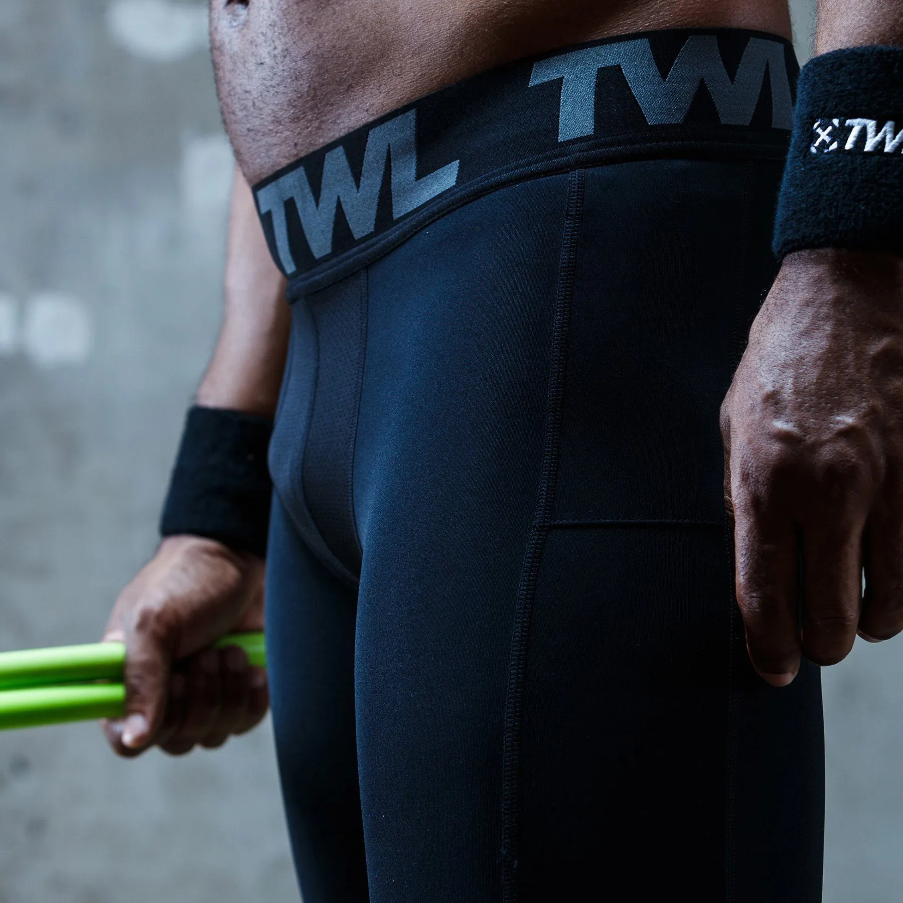 TWL - Men's Shield Compression Shorts - Black