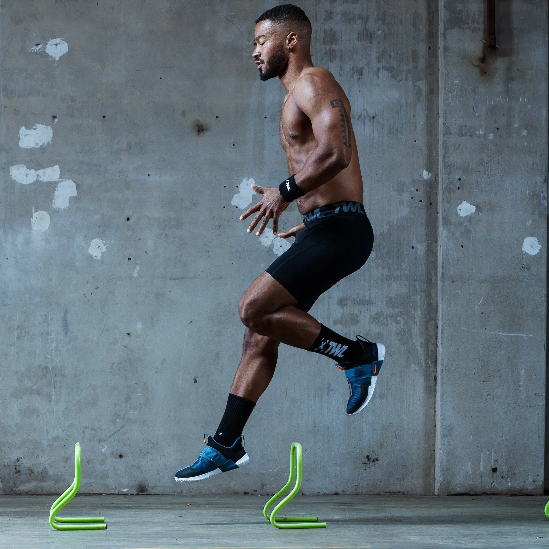 TWL - Men's Shield Compression Shorts - Black