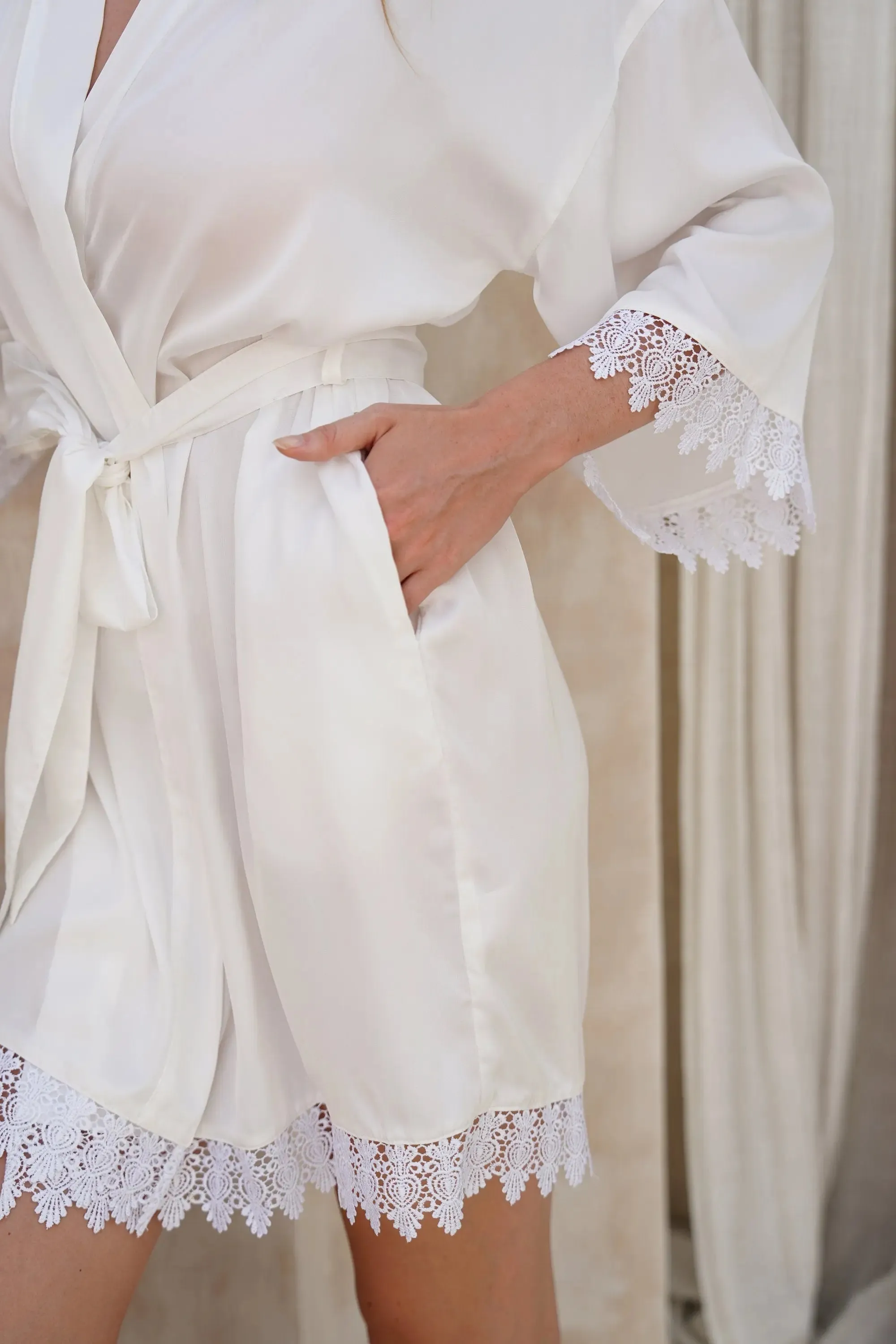 White Lace Trim Bridal Robe